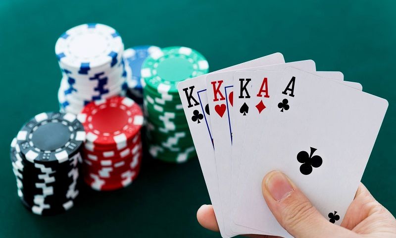 Hướng dẫn chơi Poker Sunwin